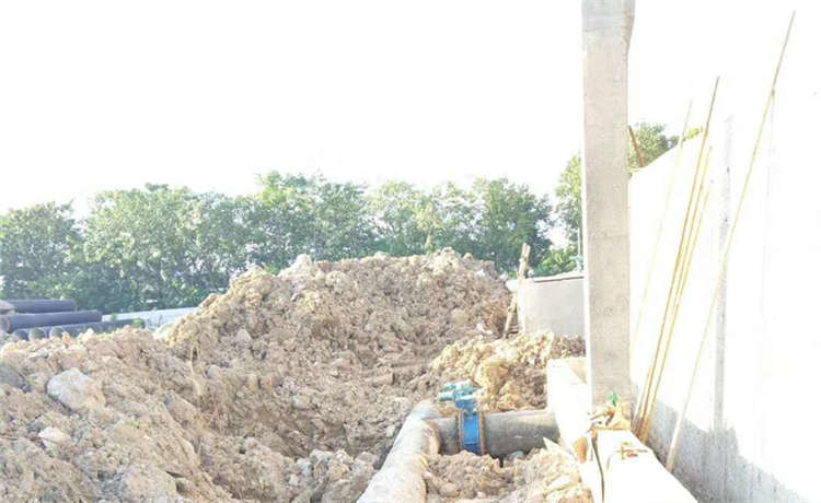 鋼材場鋼護(hù)筒廠家，鋼材場排水螺旋鋼管，鋼材場2000mm螺旋焊管，鋼材場Q355BH型鋼